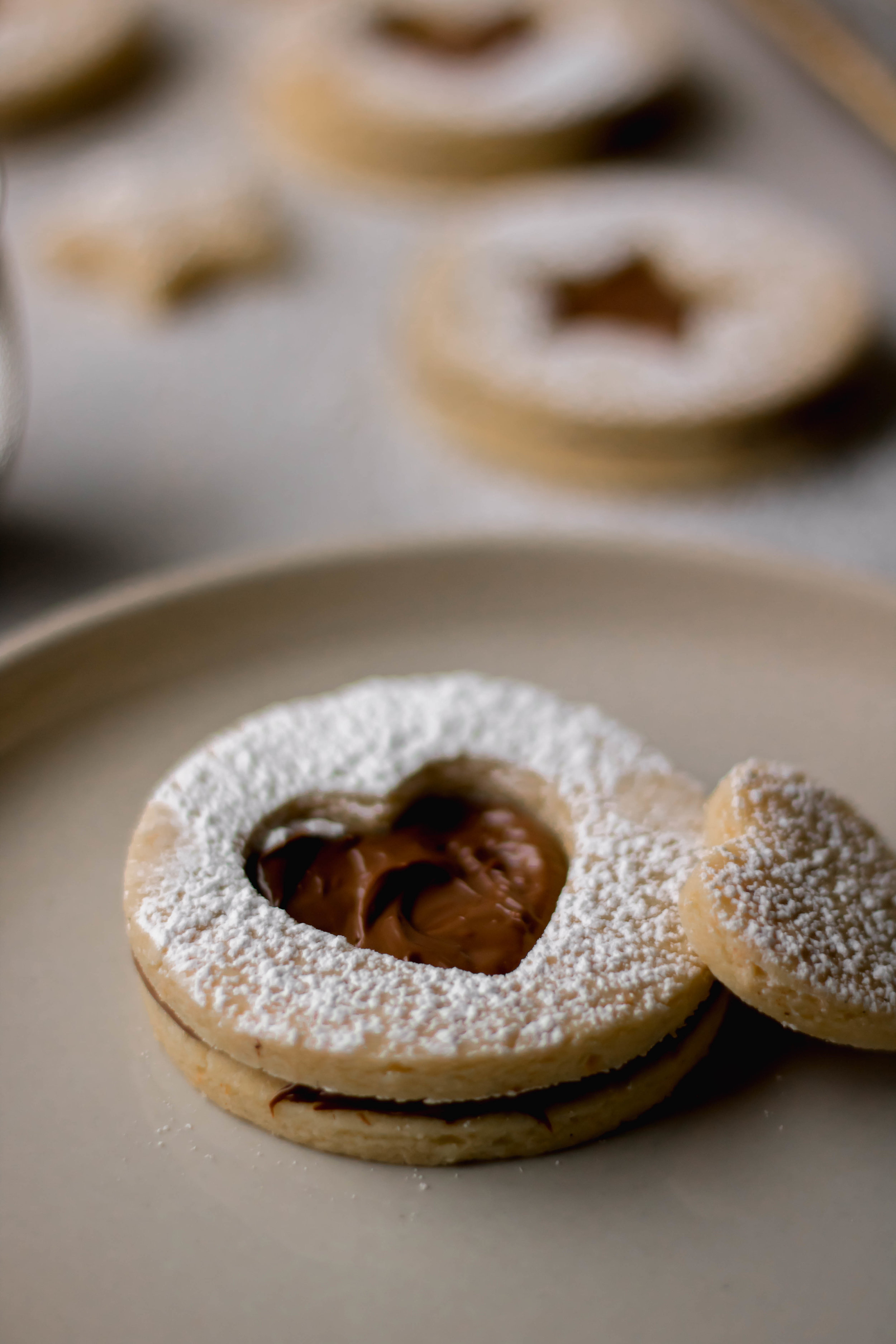 nutella linzer cookies