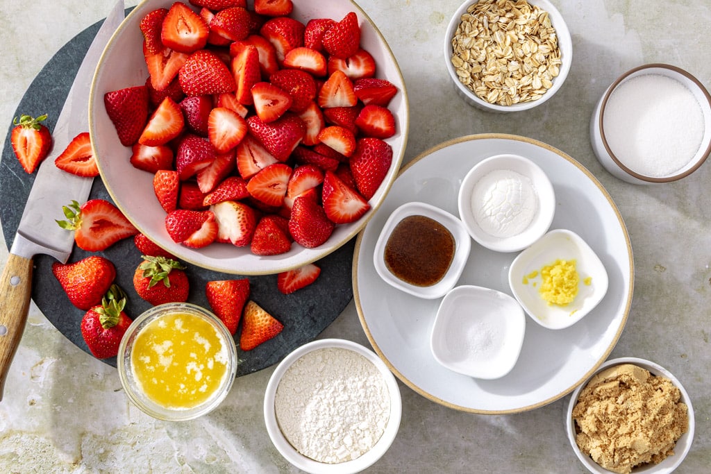 strawberry crisp ingredients laid out
