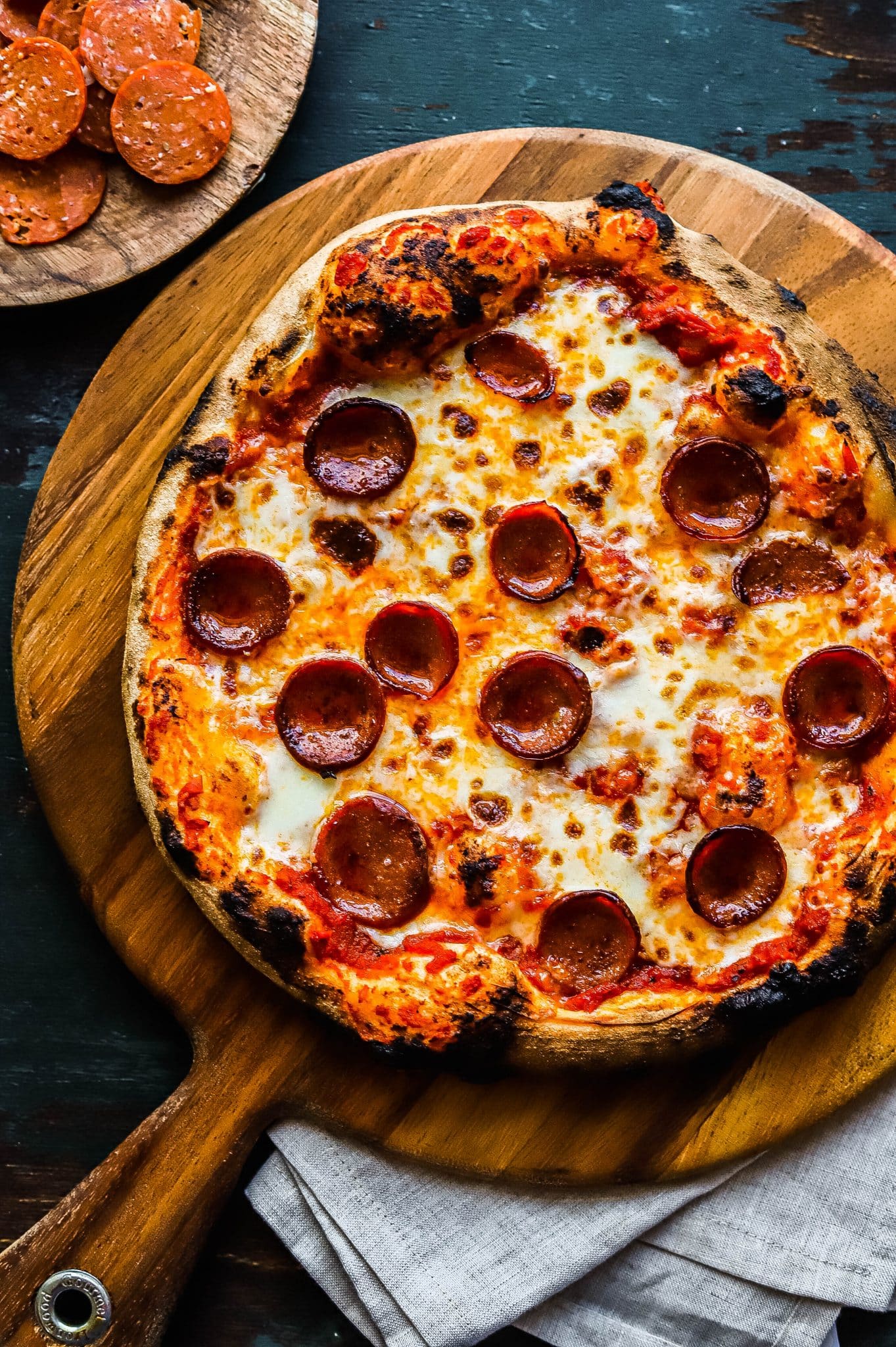 Perfectly create pizza thanks to the 8L Air Fryer Pizza Oven