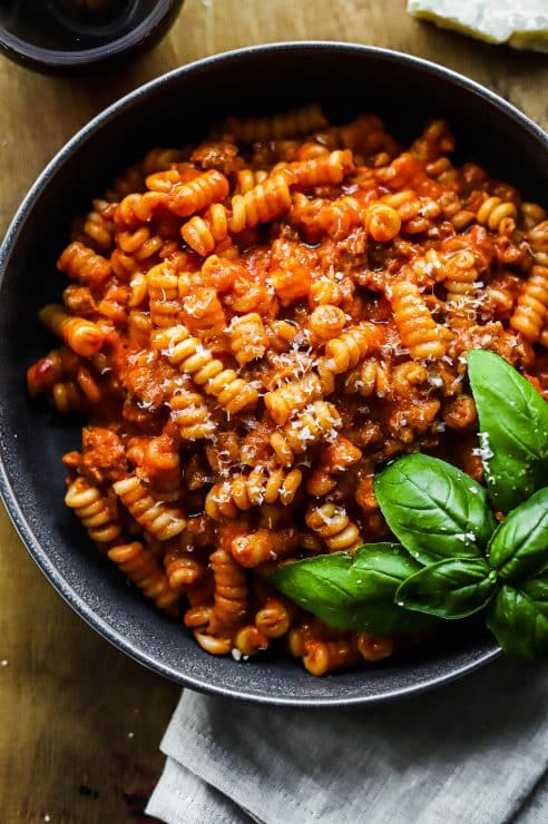 creamy sausage and tomato pasta - 10 easy One pAn dinner recipes
