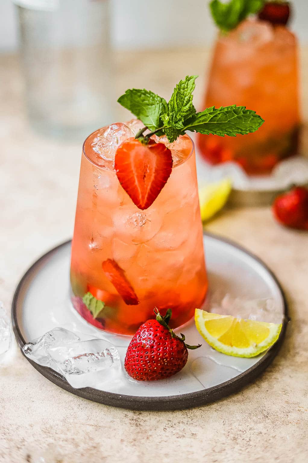 strawberry gin lemonade