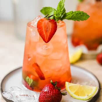 strawberry gin lemonade